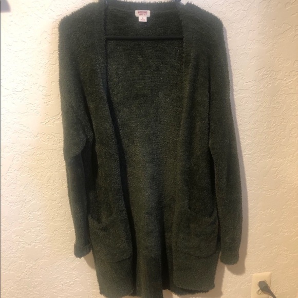 Fuzzy olive cardigan - Picture 2 of 6